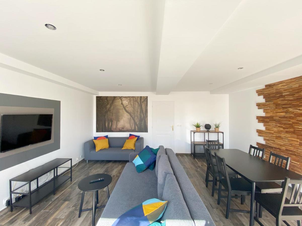 22 Chic & Cosy Grand Appart 92M2 Parking Gratuit Hypercentre Netflix แซงต์-เอเตียน ภายนอก รูปภาพ